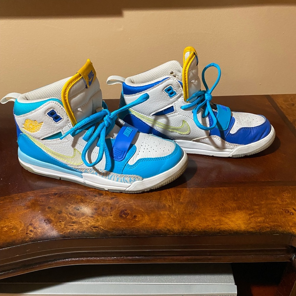 Used Air Jordans Boys Size 2